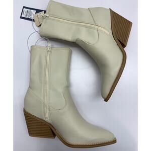 Ankle Western Boots Sz 6  Cream Faux Leather Universal Thread NWT